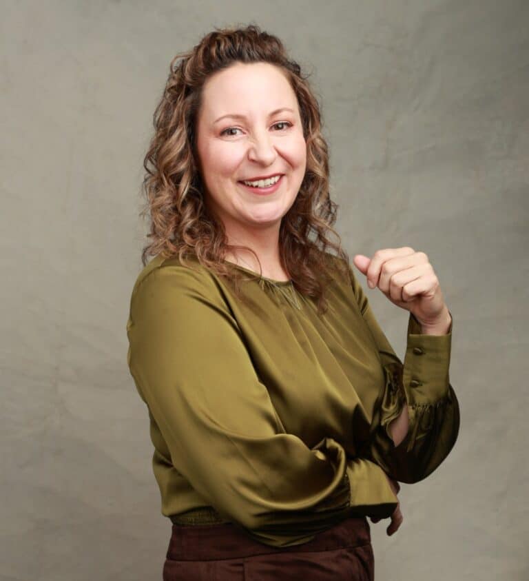 Tiffany Petite- Calgary Therapist